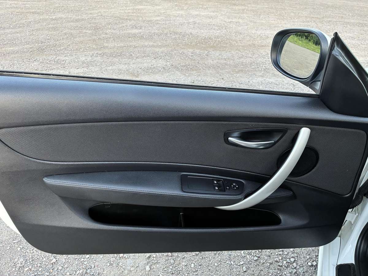 BMW 120, 2.0 l., Купе (coupe)