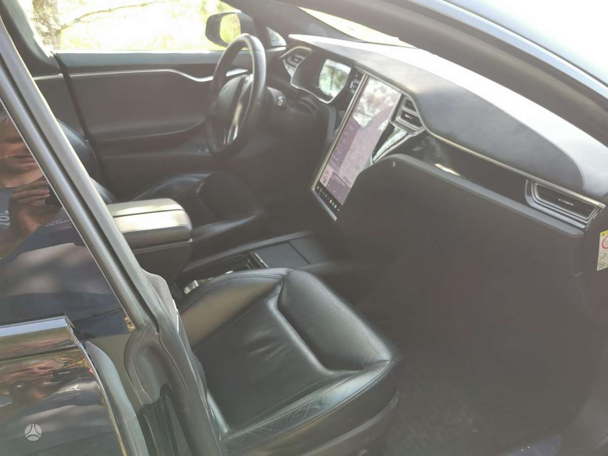 Tesla Model S, 85 кВт·ч, Хэтчбек