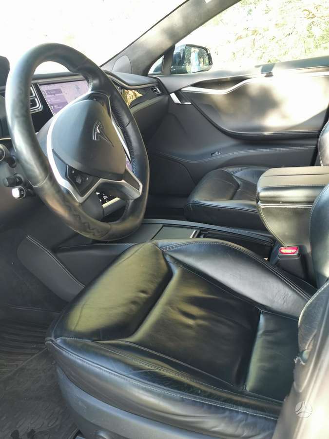 Tesla Model S, 85 кВт·ч, Хэтчбек