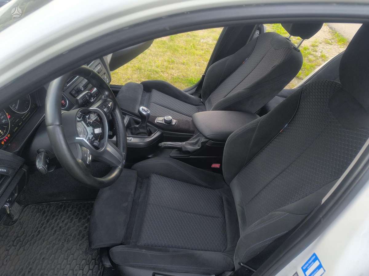BMW 116, 1.6 l., hatchback