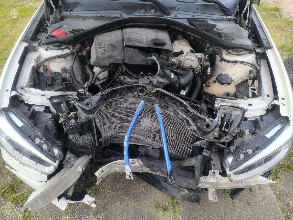 BMW 116, 1.6 l., hatchback