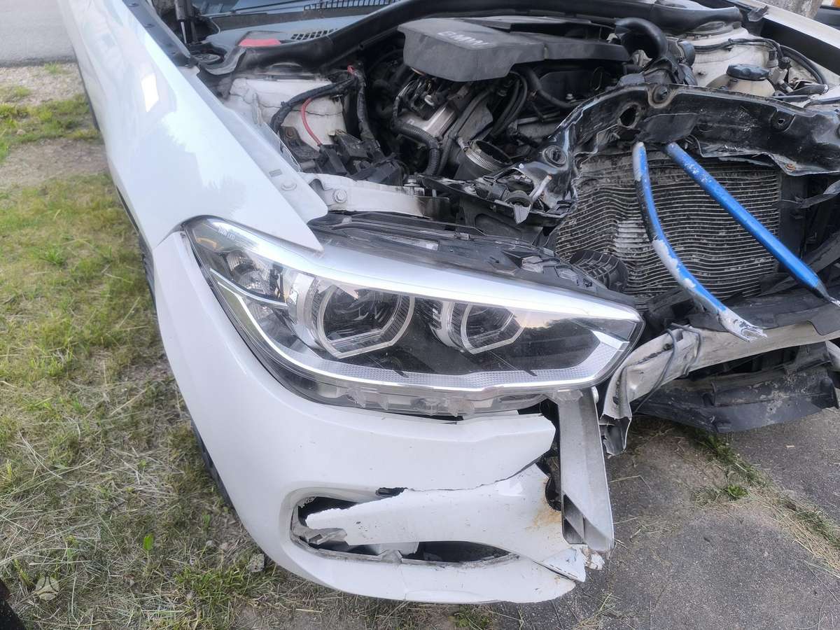 BMW 116, 1.6 l., hatchback
