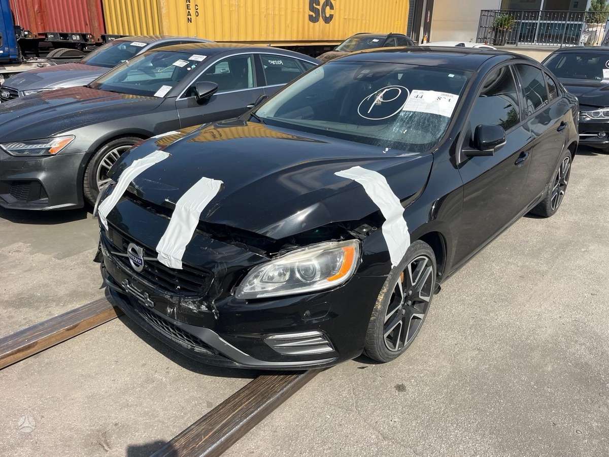 Volvo S60, 2.0 l., Седан