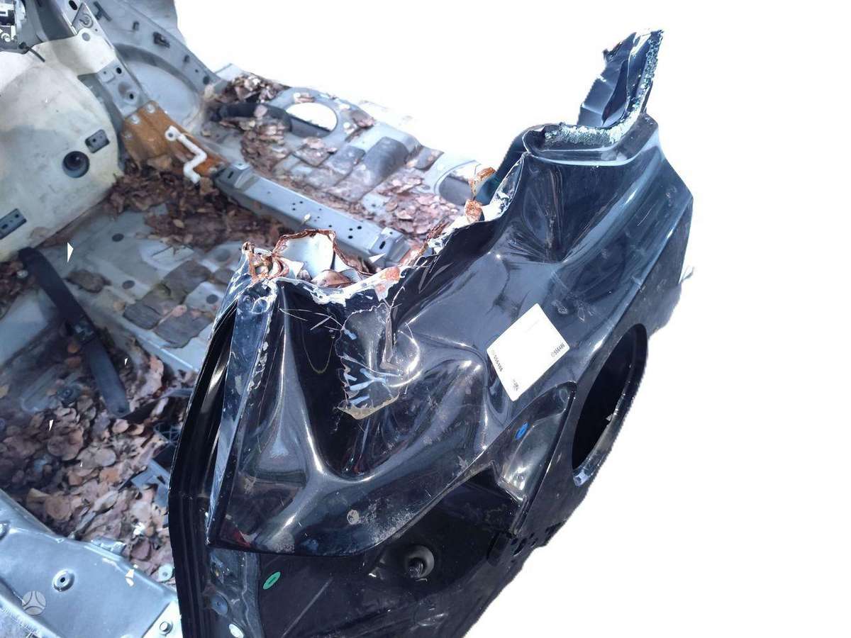 Nissan X-Trail hood (front, rear)