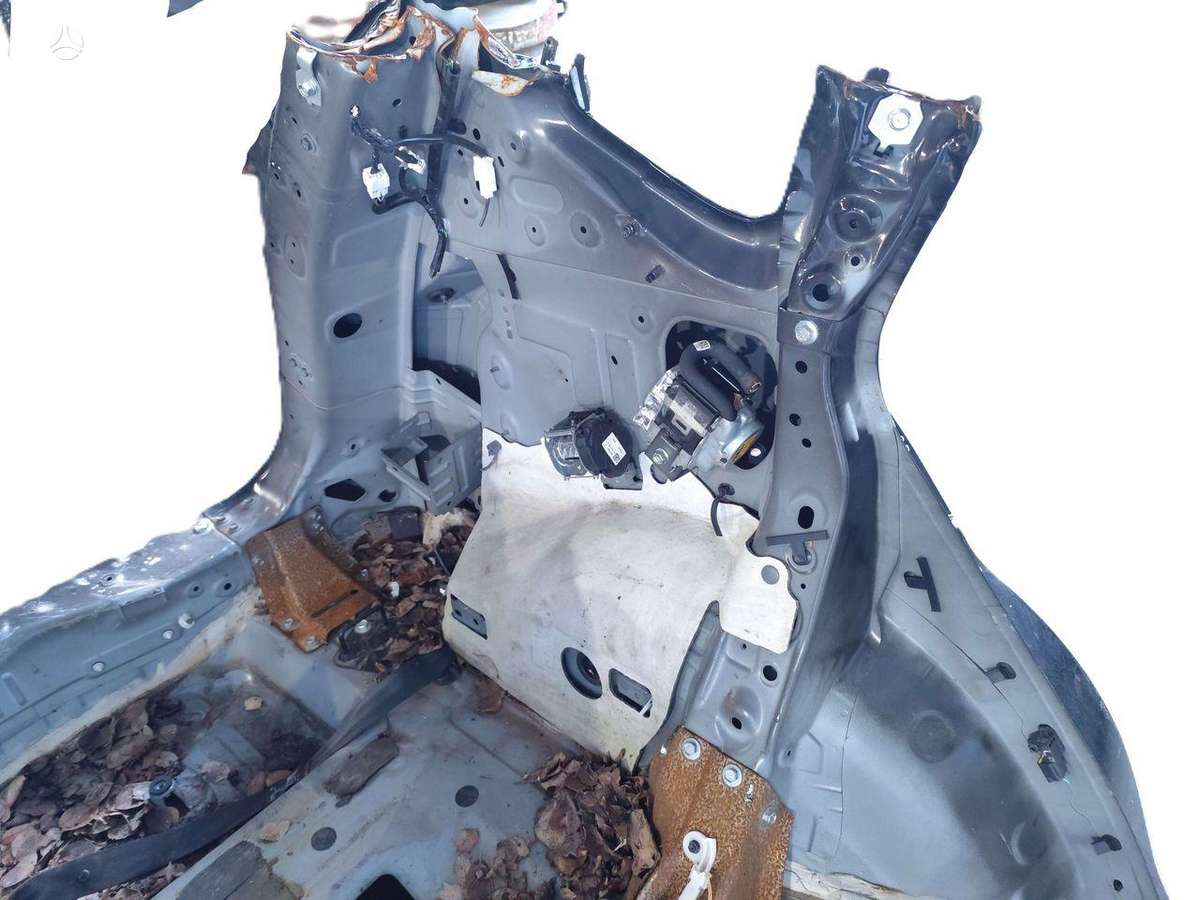 Nissan X-Trail hood (front, rear)
