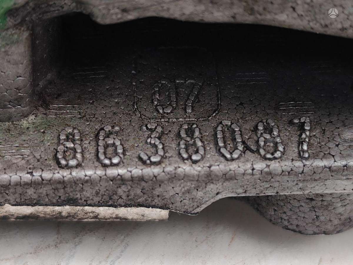 BMW X1, 8638087, cylinder head