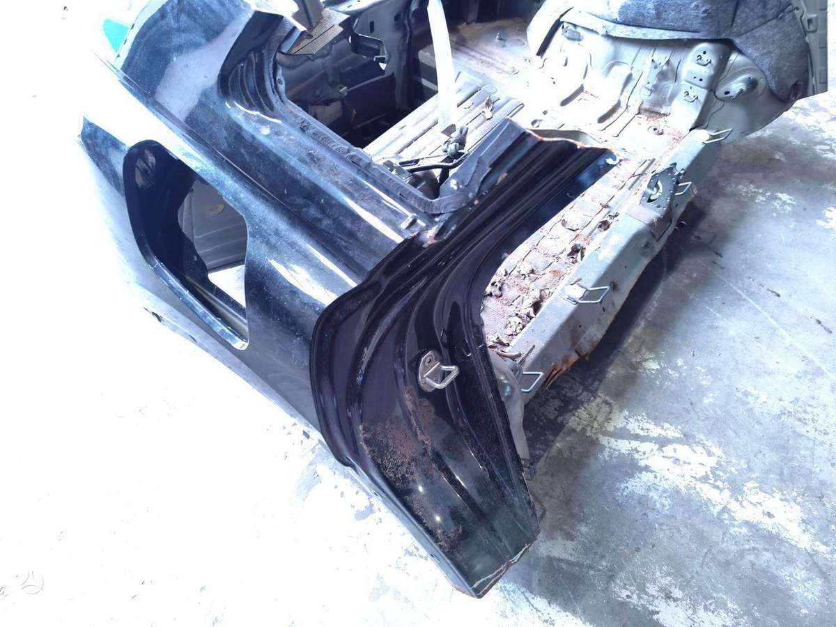 Audi Quattro hood (front, rear)