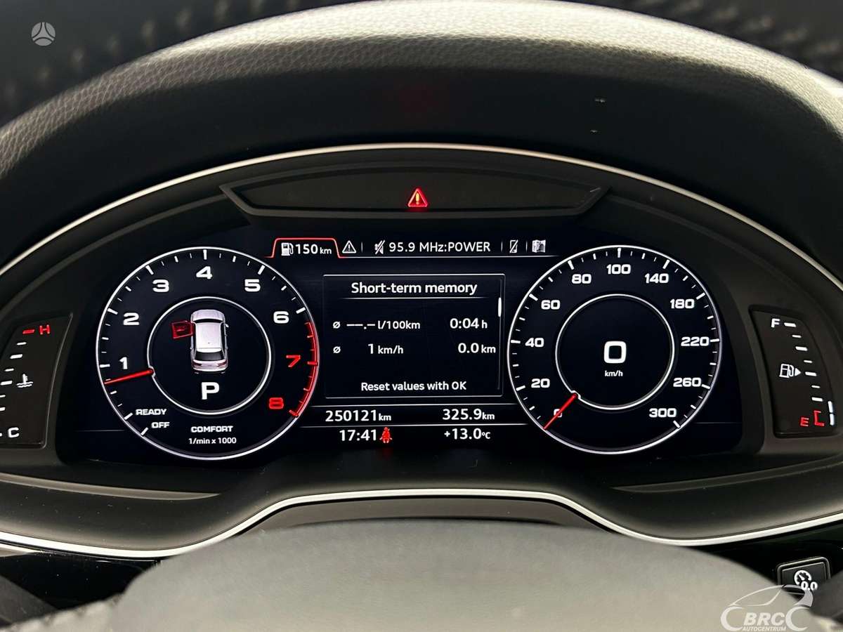 Audi Q7, 3.0 l., off-road / crossover