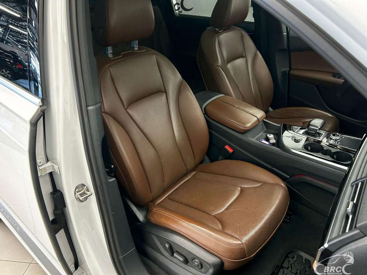 Audi Q7, 3.0 l., off-road / crossover