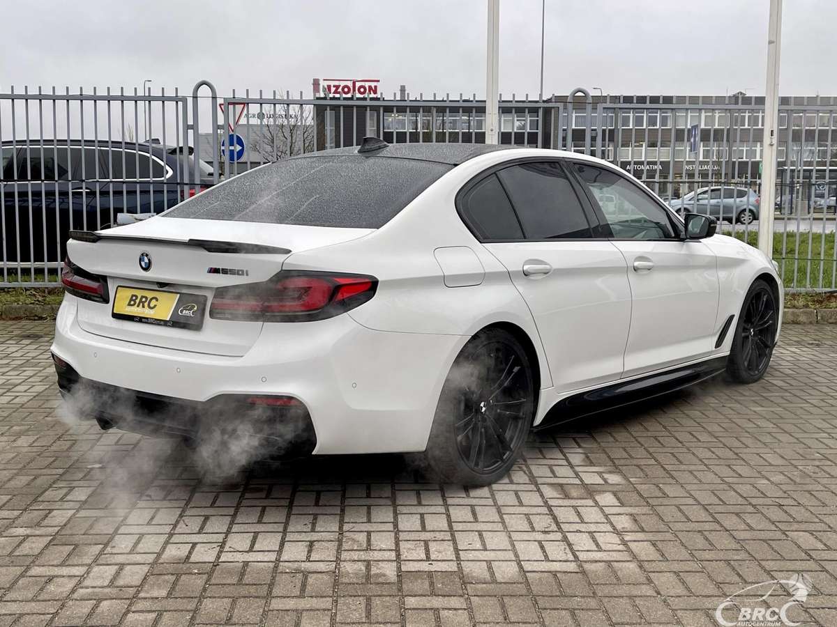 BMW M550, 4.4 l., Седан