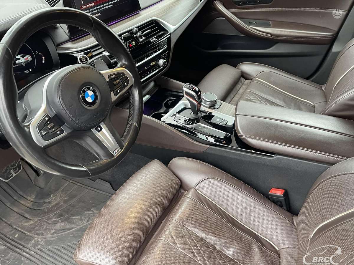 BMW M550, 4.4 l., Седан