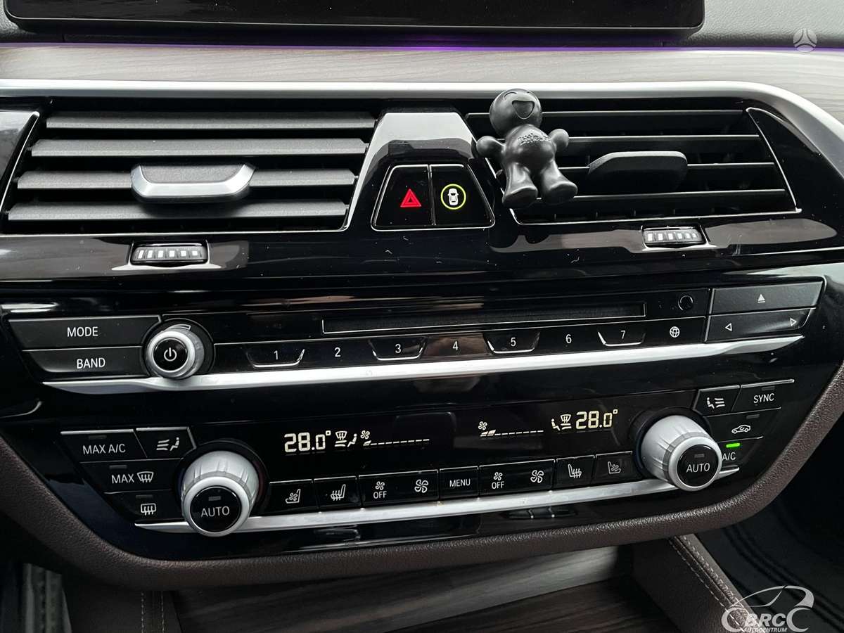 BMW M550, 4.4 l., Седан