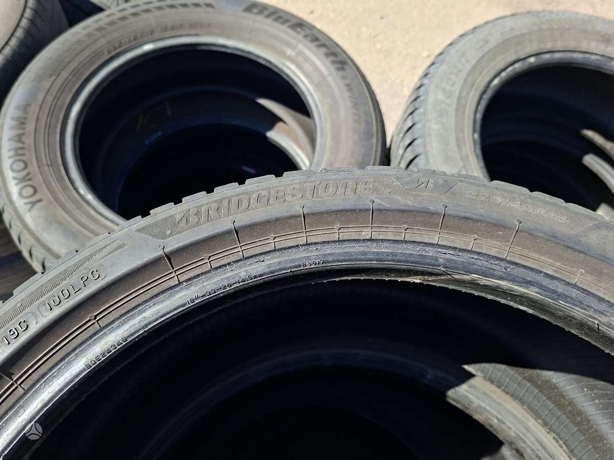 Bridgestone, all-season 225/40 R18