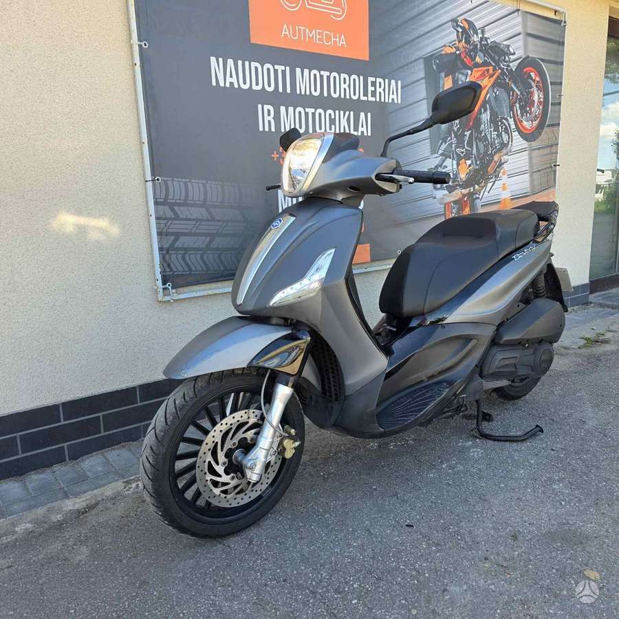 Piaggio Beverly 125cc, scooters / mopeds