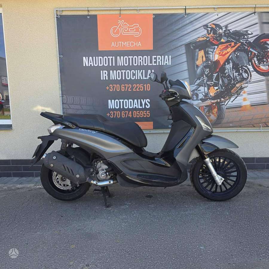 Piaggio Beverly 125cc, scooters / mopeds