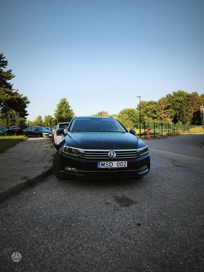 Volkswagen Passat - 2