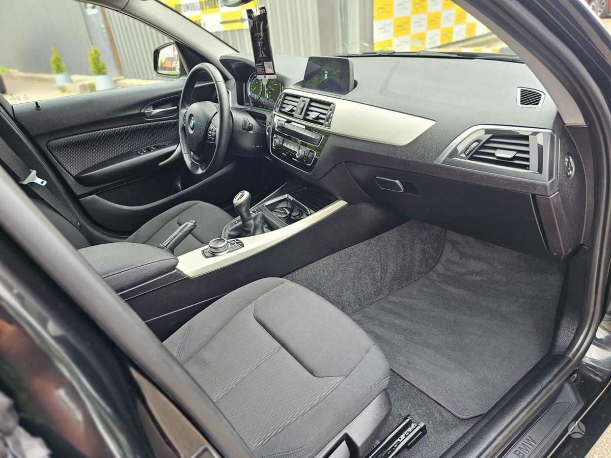 BMW 116, 1.5 l., hatchback