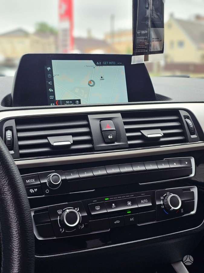 BMW 116, 1.5 l., hatchback