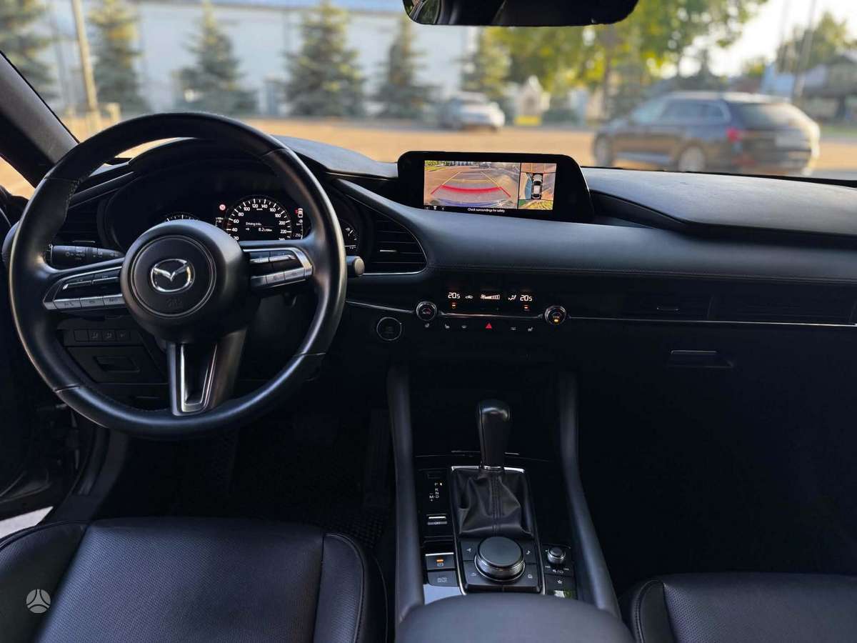Mazda 3, 2.0 l., hatchback