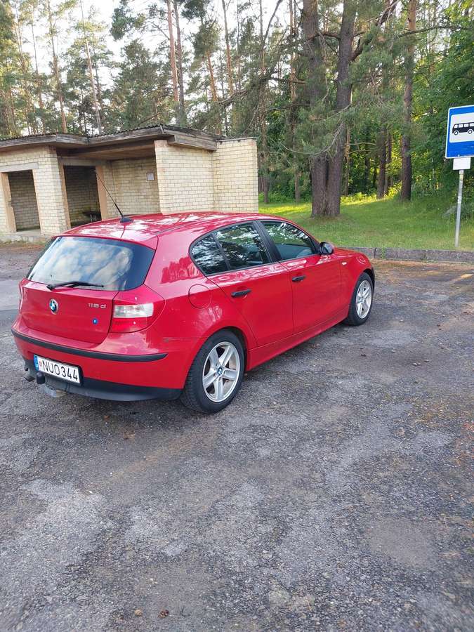 BMW 118, 2.0 l., Хэтчбек