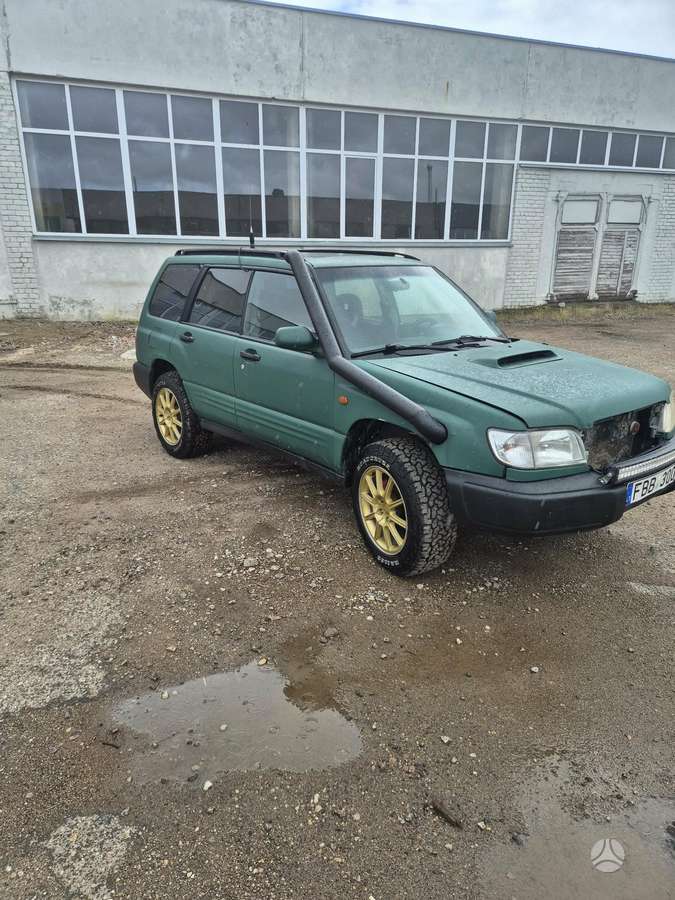Subaru Forester, 2.0 l., off-road / crossover