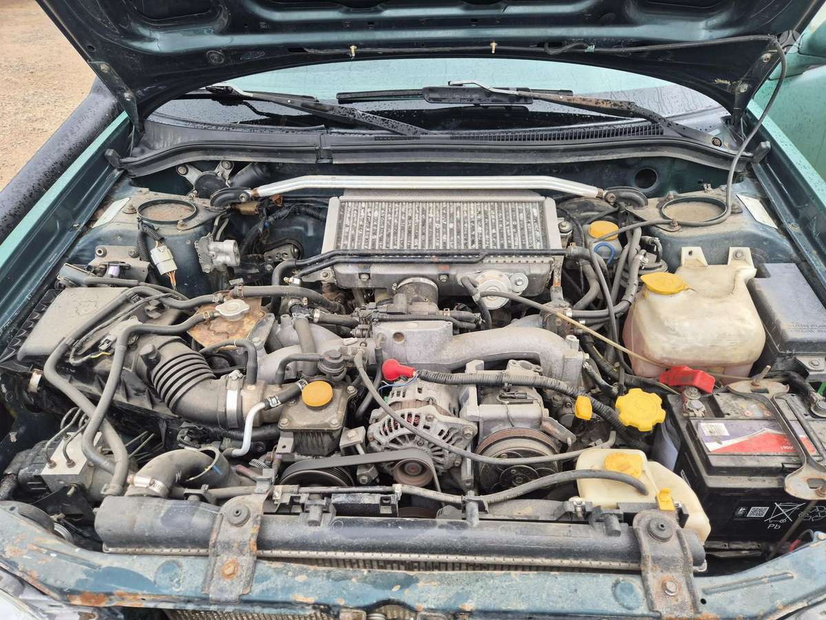 Subaru Forester, 2.0 l., off-road / crossover