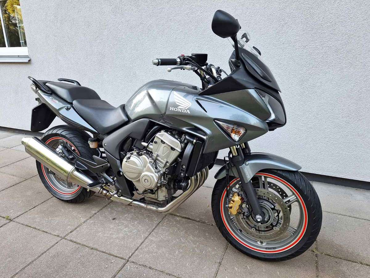 Honda CBF 600cc, street / classic