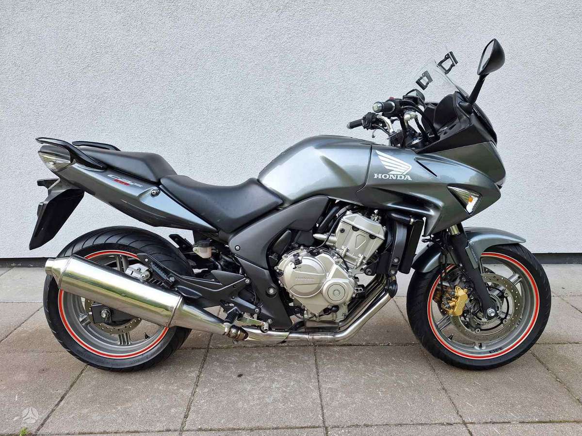 Honda CBF 600cc, street / classic