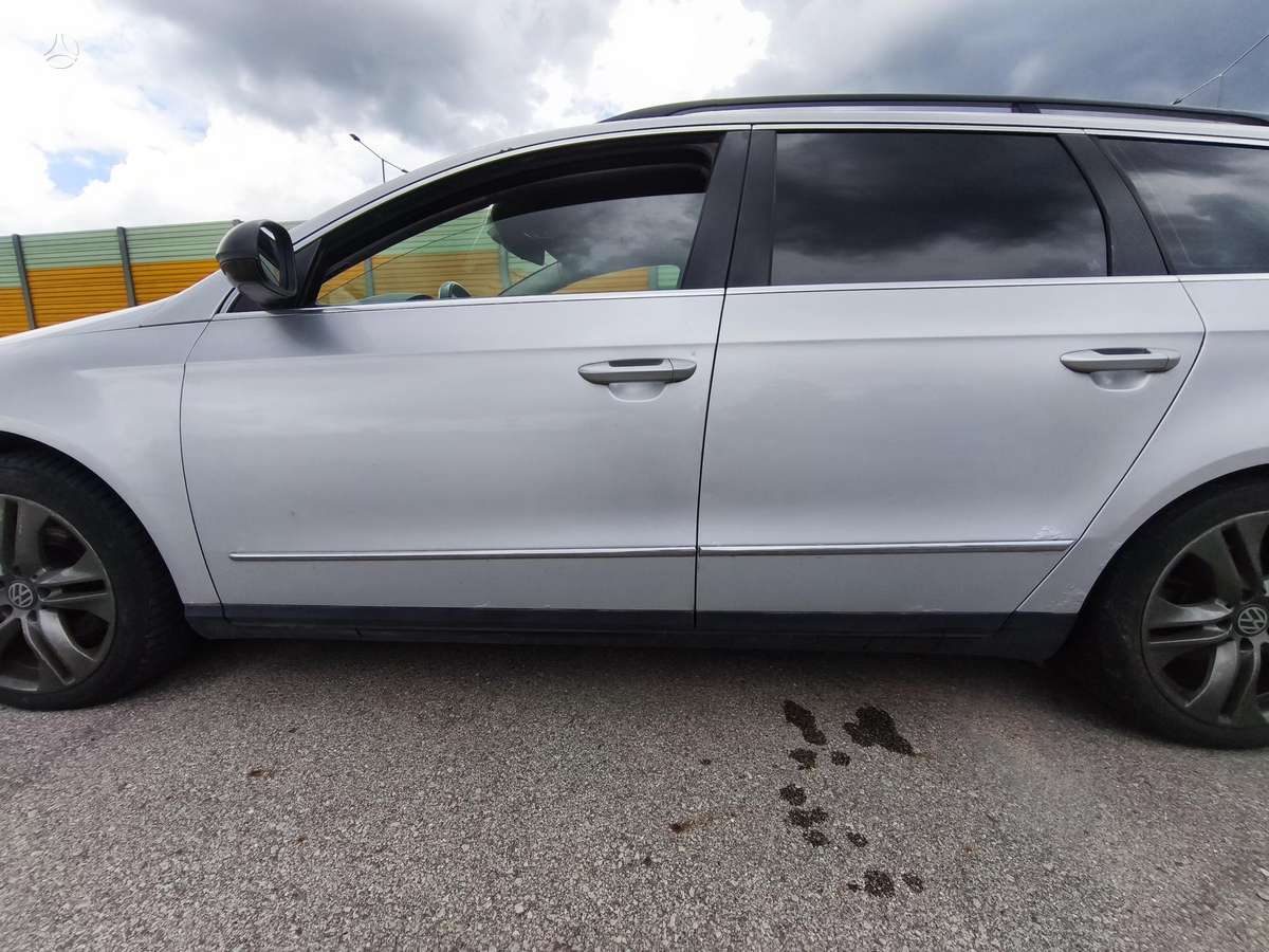 Volkswagen Passat - 11