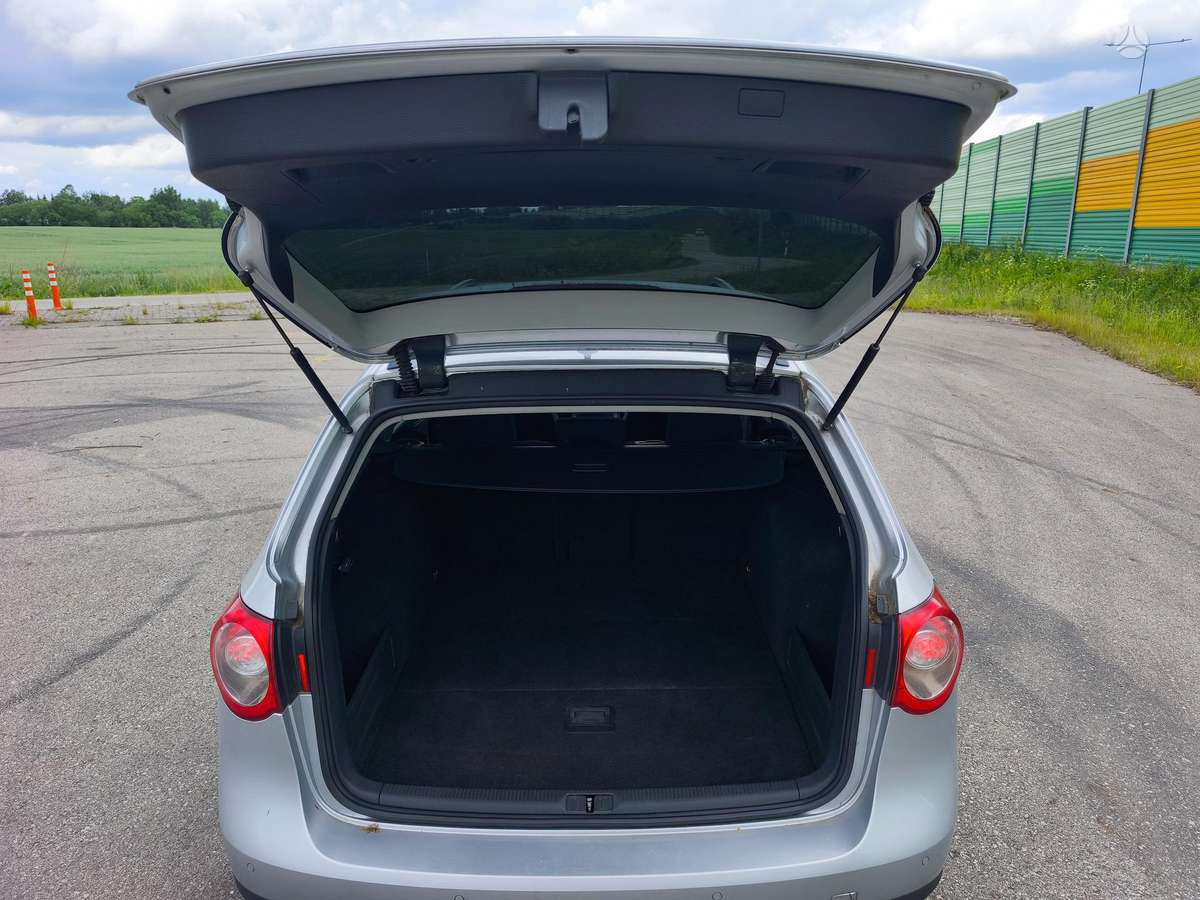 Volkswagen Passat - 9
