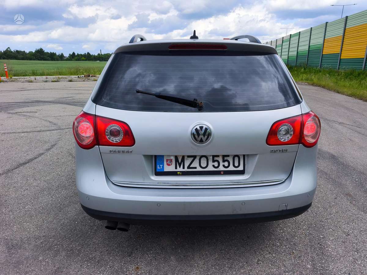 Volkswagen Passat - 7