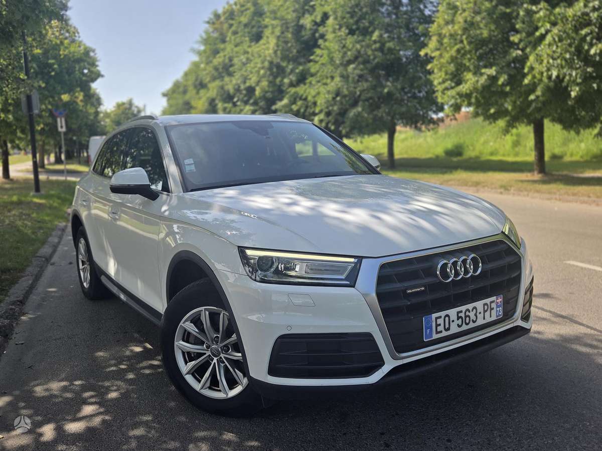 Audi Q5, 2.0 l., off-road / crossover