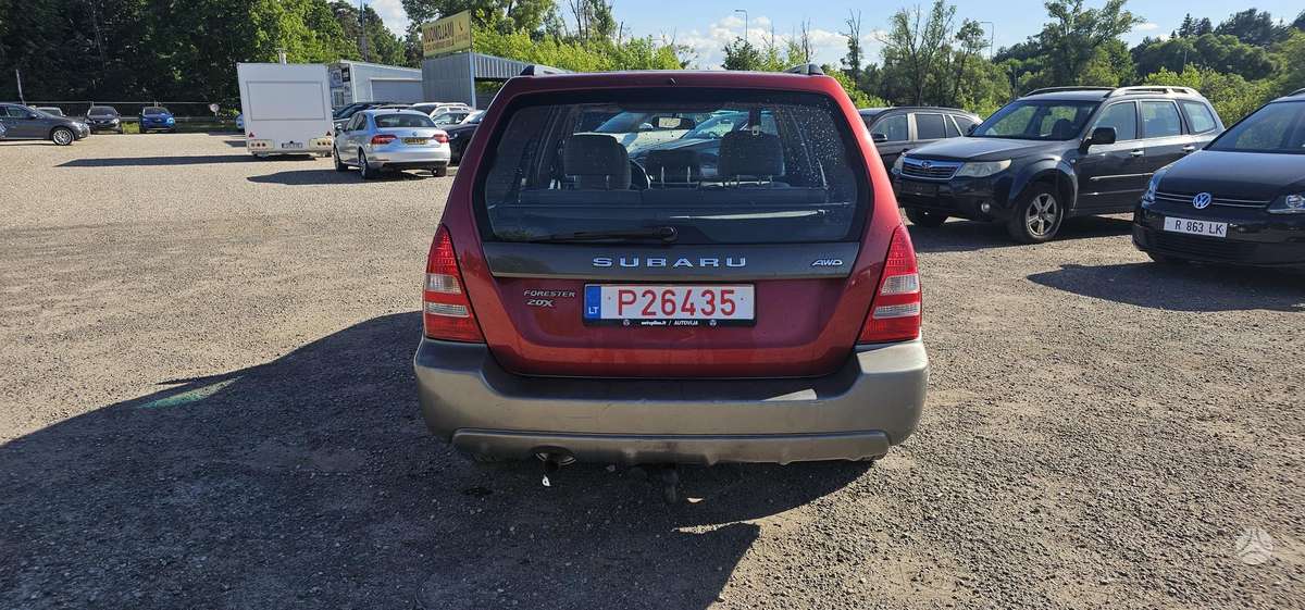 Subaru Forester, 2.0 l., off-road / crossover
