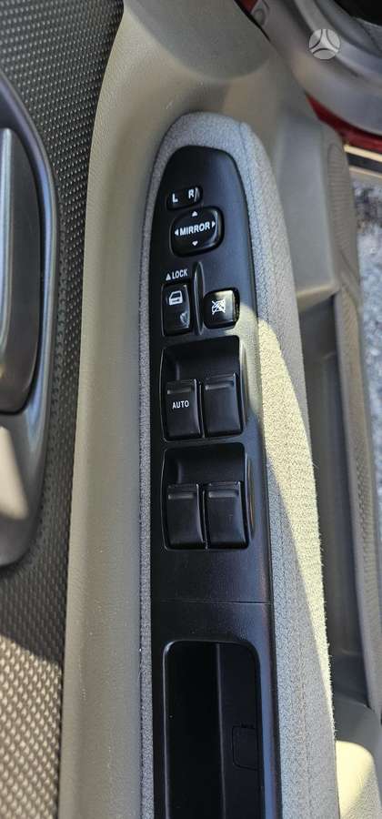 Subaru Forester, 2.0 l., off-road / crossover