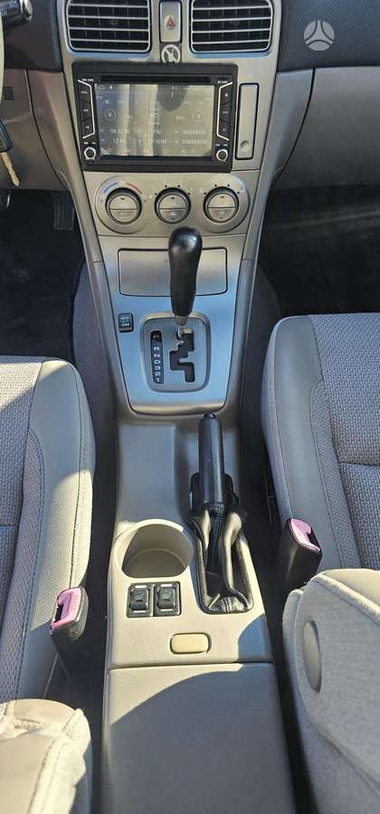 Subaru Forester, 2.0 l., off-road / crossover