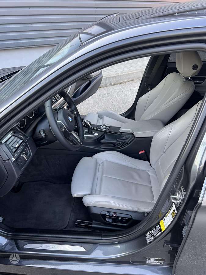 BMW 328, 2.0 l., Седан