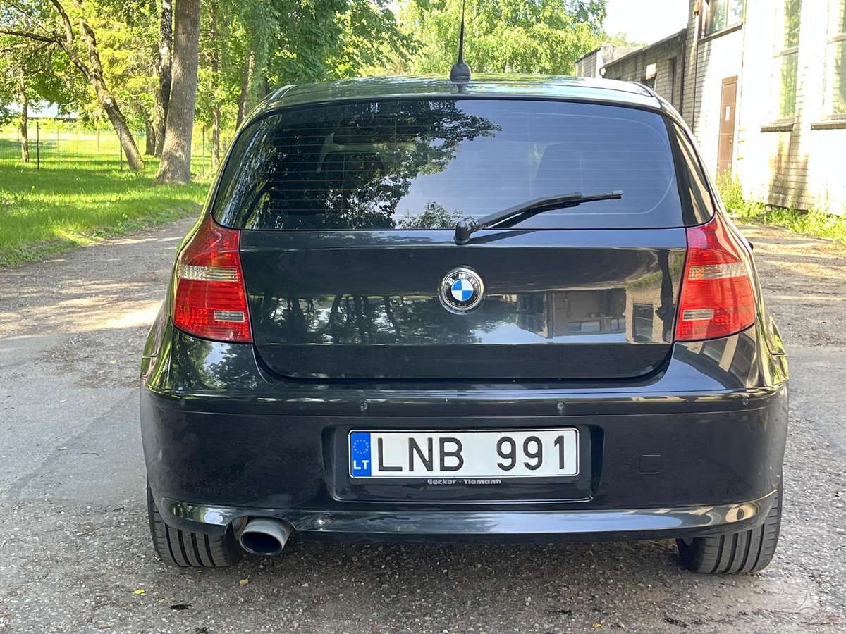 BMW 120, 2.0 l., hatchback