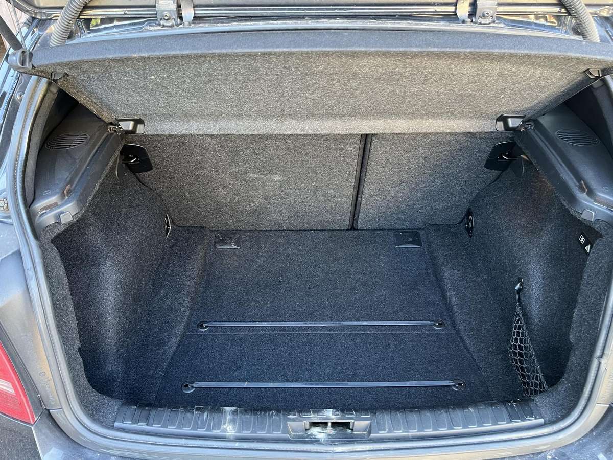 BMW 120, 2.0 l., hatchback
