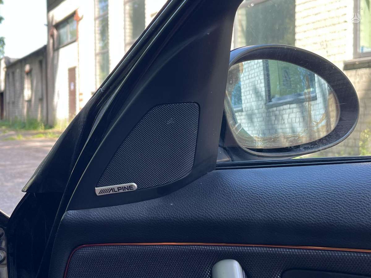 BMW 120, 2.0 l., hatchback