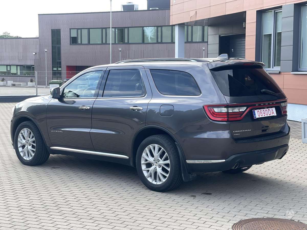 Dodge Durango, 5.7 l., off-road / crossover