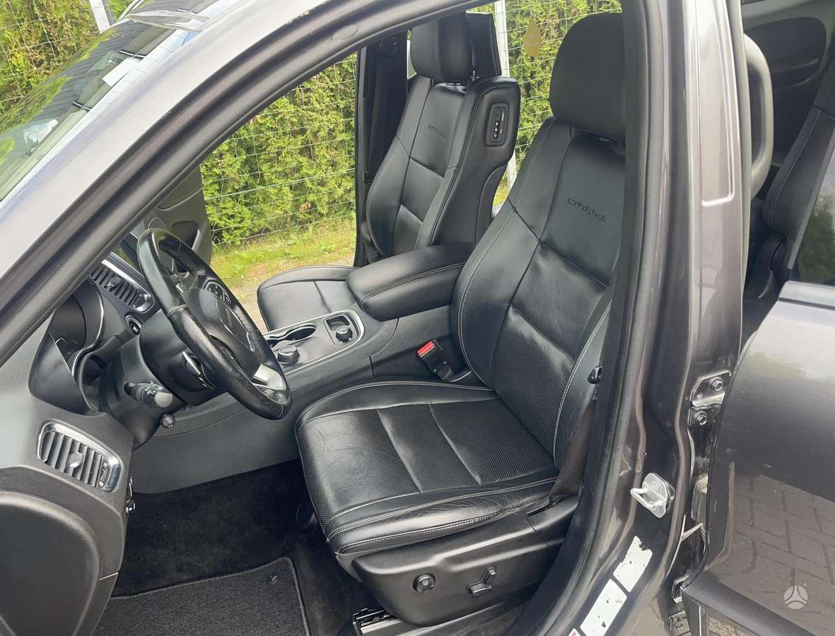 Dodge Durango, 5.7 l., off-road / crossover