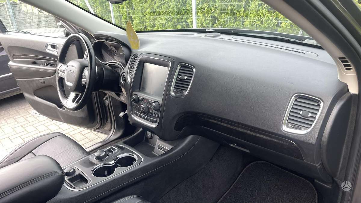 Dodge Durango, 5.7 l., off-road / crossover