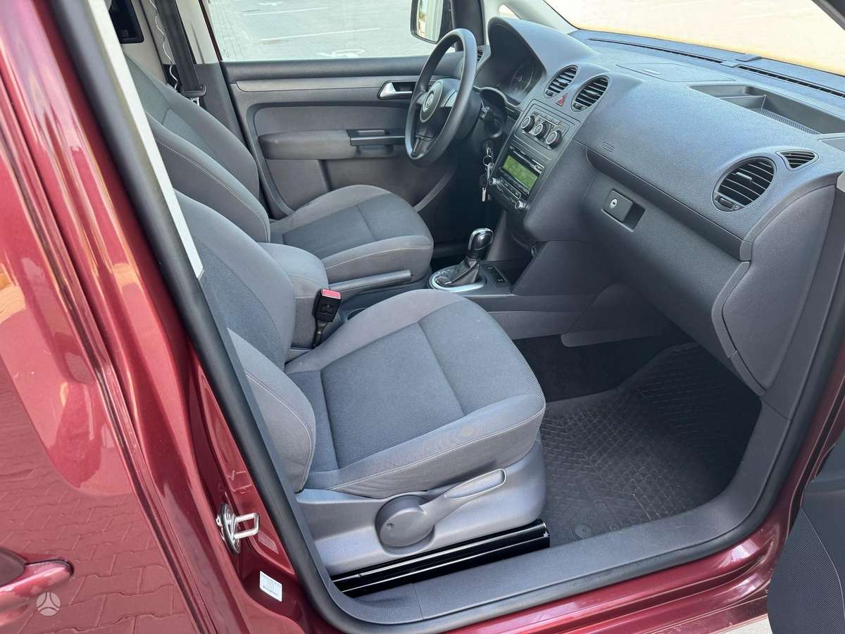 Volkswagen Caddy Maxi - 8