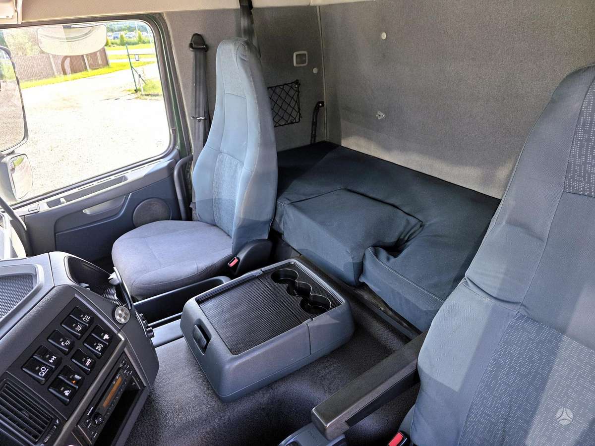 Volvo FM460 Euro5 6x2 I-Shift, single sleeper