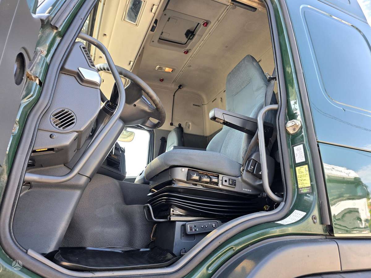 Volvo FM460 Euro5 6x2 I-Shift, single sleeper