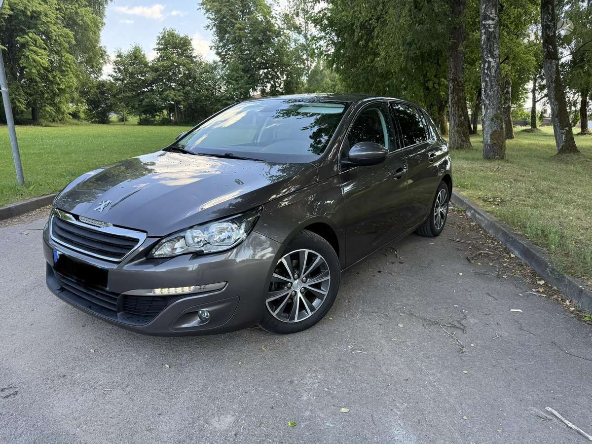 Peugeot 308, 1.2 l., hatchback
