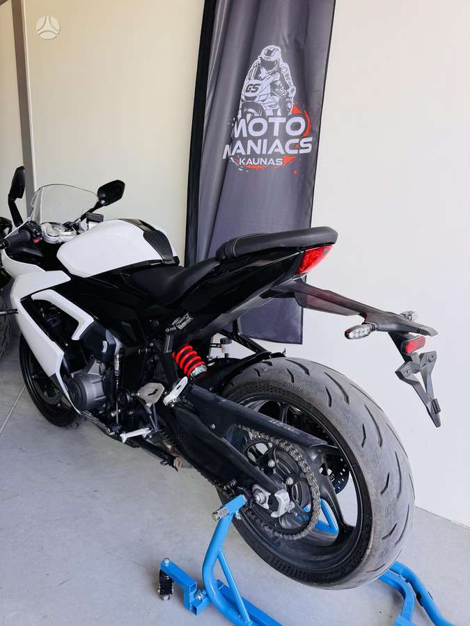 Triumph Daytona 660cc, superbikes
