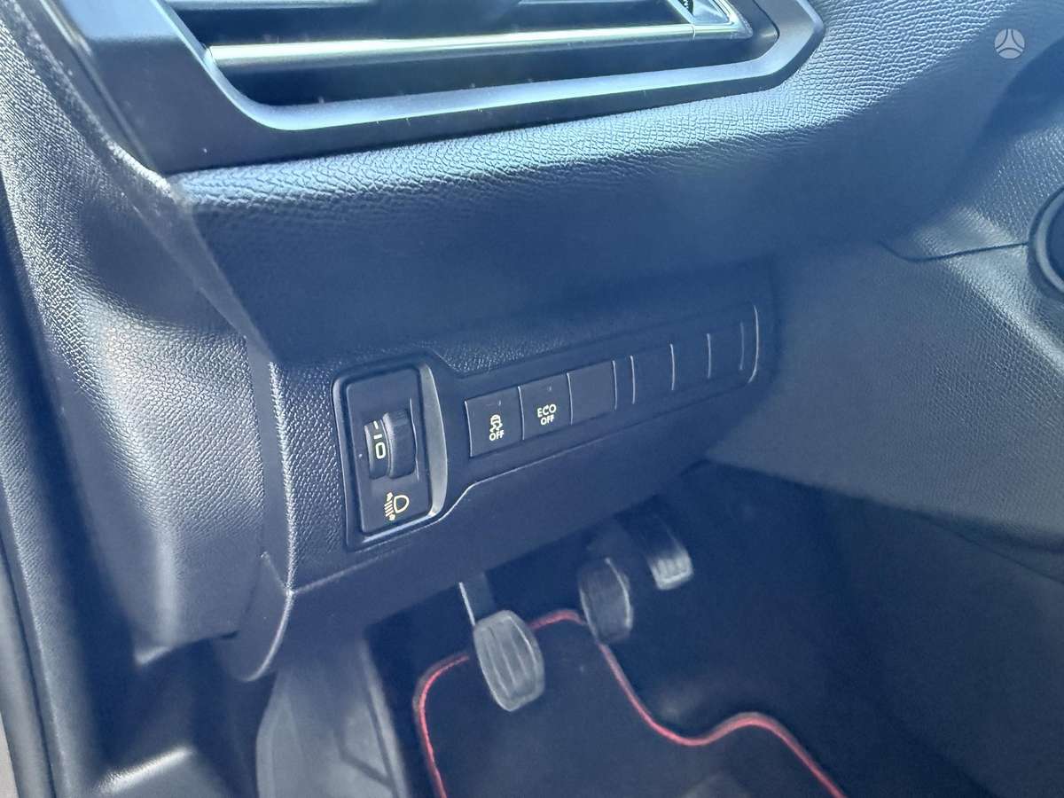 Peugeot 308, 1.2 l., hatchback