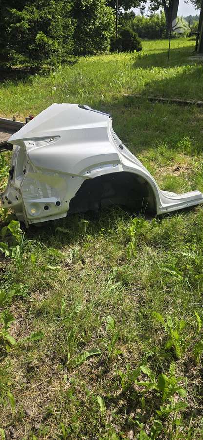 Lexus NX klasė body parts