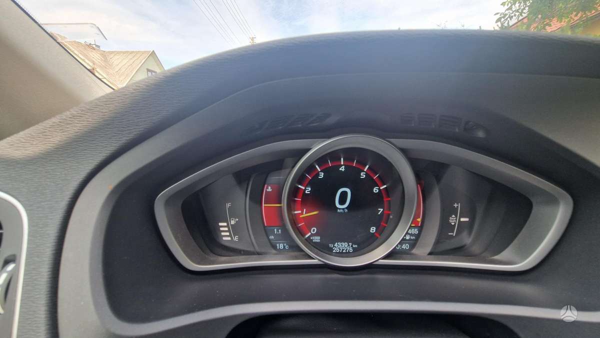 Volvo V40 - 6